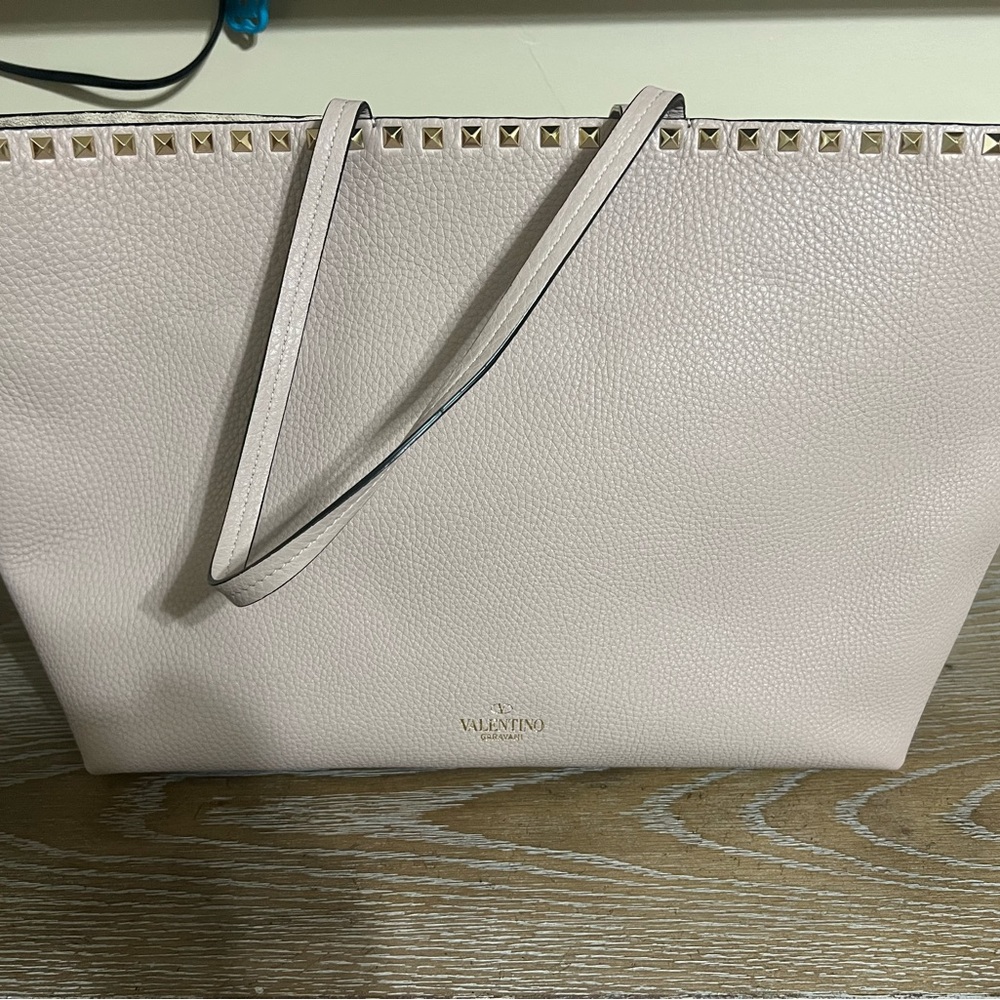 Valentino Garavani Rockstud Vitello tote bag